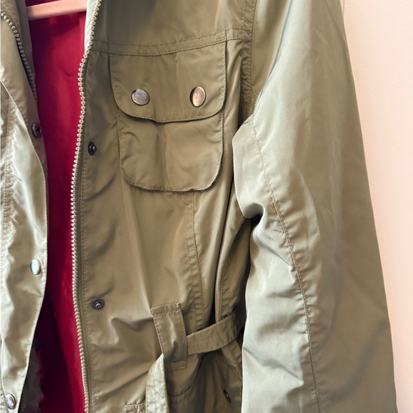 Scottevest Olive Jacket with Red/Pink Lining - Picture 2 of 7